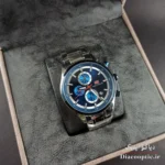 نمای ماکرو از شیشه کریستال ضدخش و بافت صفحه ساعت مینی فوکوس Mf0081G.03